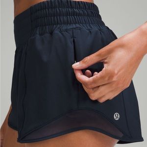 Dark blue hottie hots lululemon size 6